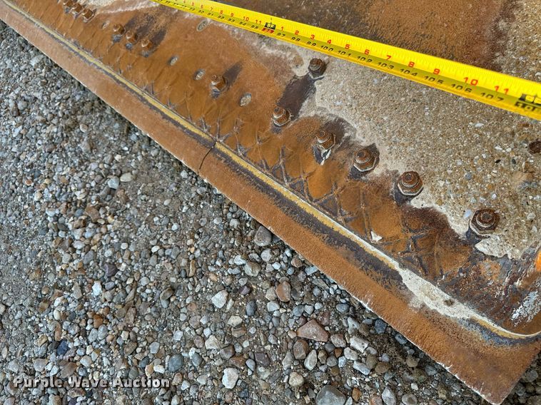 image for item DW2427 2000 Volvo L120C wheel loader