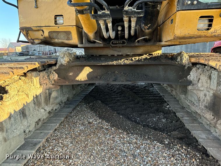 image for item DW2428 2008 Caterpillar 365C L excavator