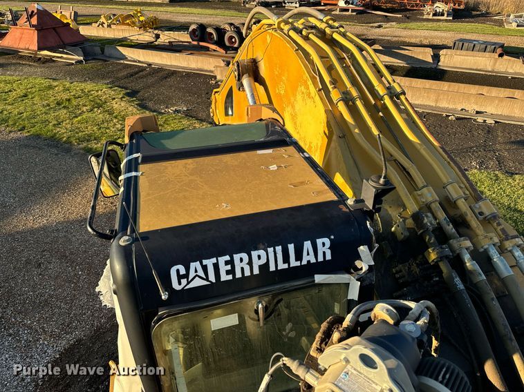 image for item DW2428 2008 Caterpillar 365C L excavator