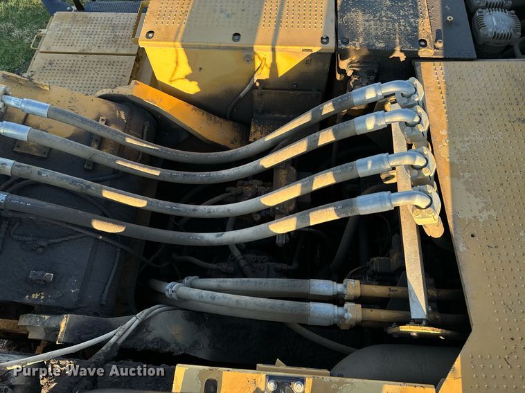 image for item DW2428 2008 Caterpillar 365C L excavator