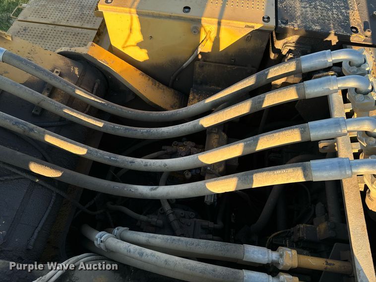 image for item DW2428 2008 Caterpillar 365C L excavator