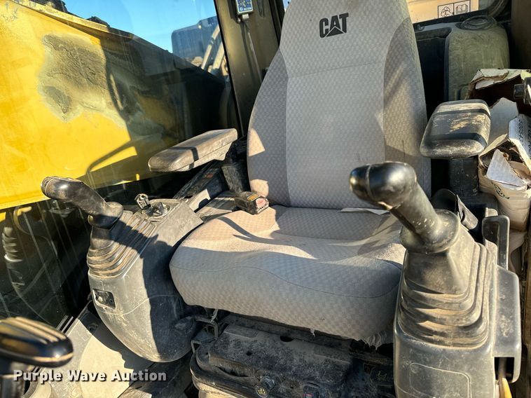 image for item DW2428 2008 Caterpillar 365C L excavator