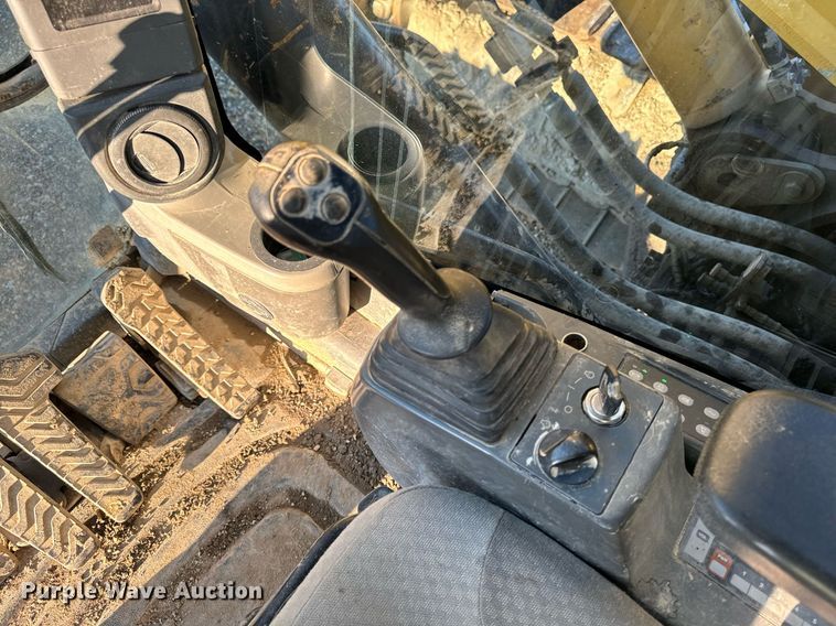 image for item DW2428 2008 Caterpillar 365C L excavator