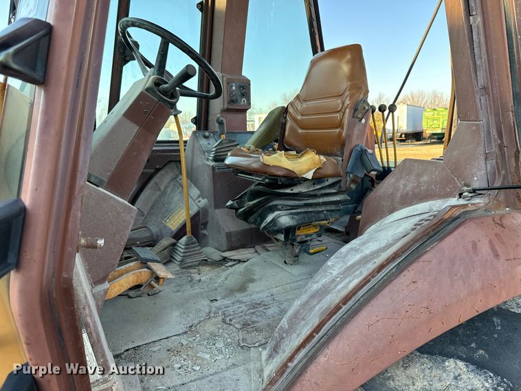 image for item DW2429 1991 Case 580 Super K backhoe