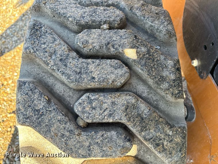 image for item DW2430 2011 Case SR175 skid steer loader