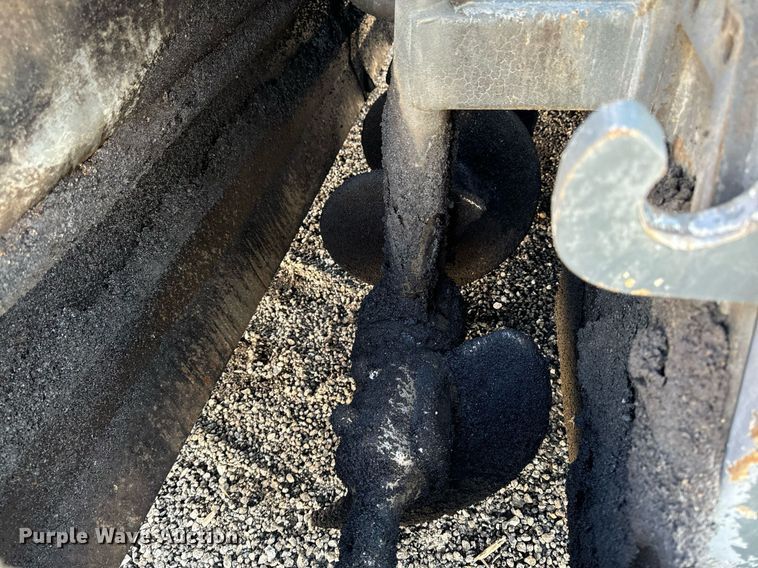 image for item DW2432 2009 Vogele Vision 5200-2 paver