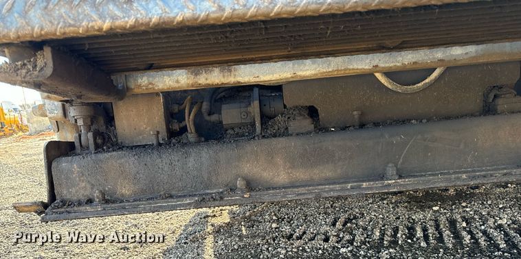 image for item DW2432 2009 Vogele Vision 5200-2 paver