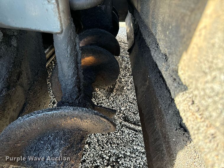 image for item DW2432 2009 Vogele Vision 5200-2 paver