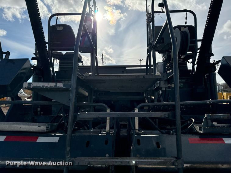 image for item DW2432 2009 Vogele Vision 5200-2 paver