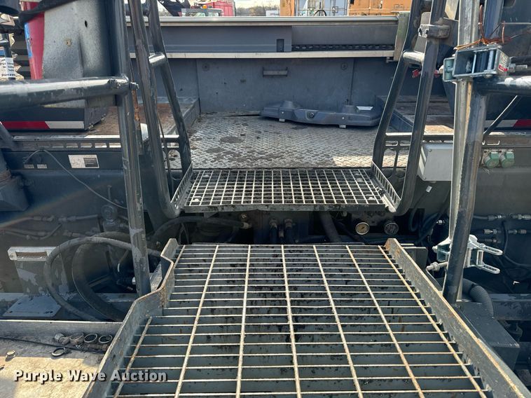 image for item DW2432 2009 Vogele Vision 5200-2 paver