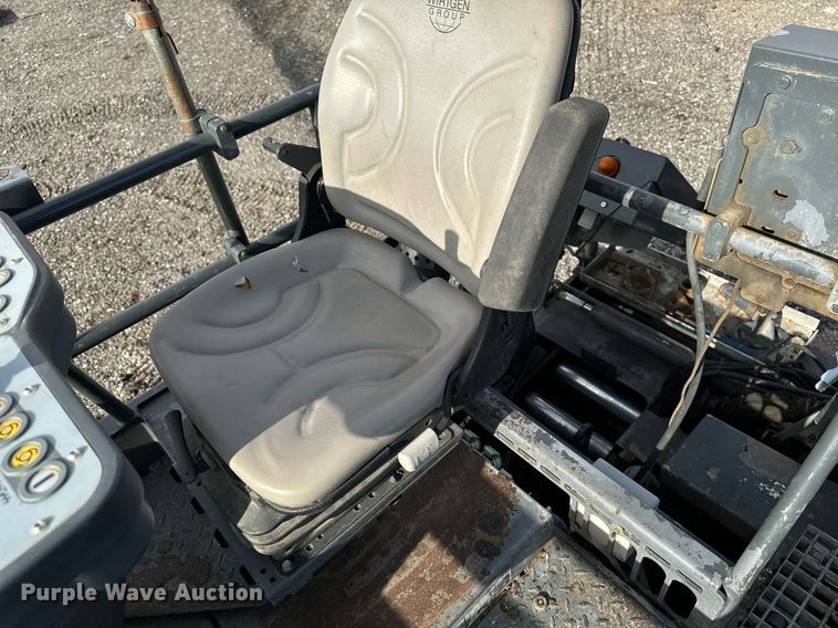 image for item DW2432 2009 Vogele Vision 5200-2 paver