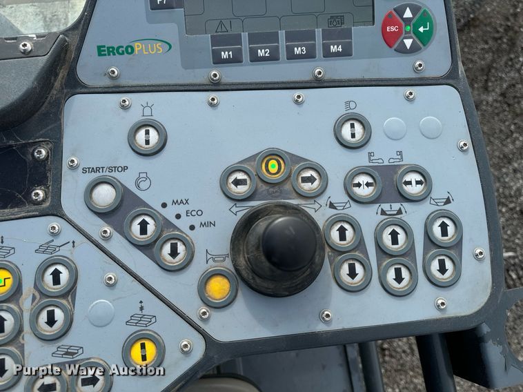 image for item DW2432 2009 Vogele Vision 5200-2 paver