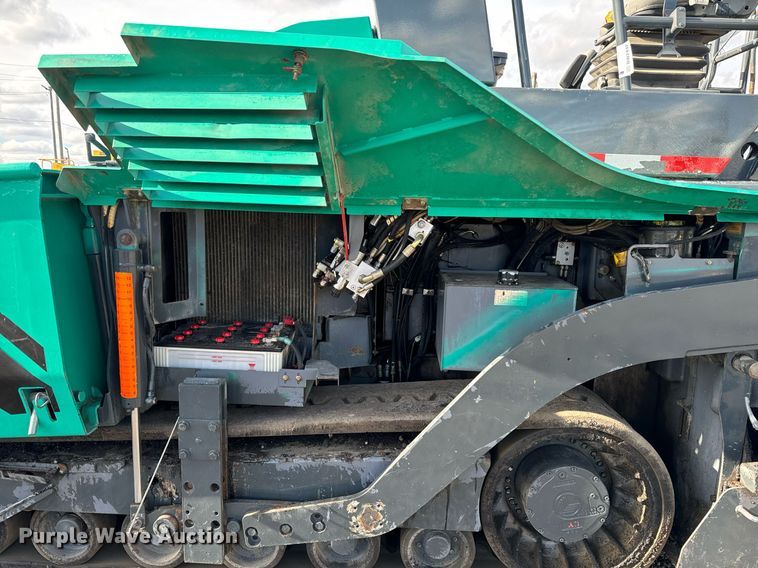 image for item DW2432 2009 Vogele Vision 5200-2 paver
