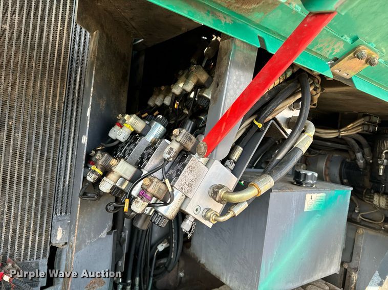 image for item DW2432 2009 Vogele Vision 5200-2 paver