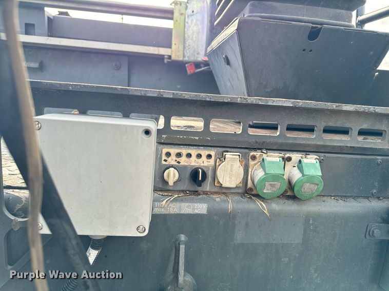 image for item DW2432 2009 Vogele Vision 5200-2 paver