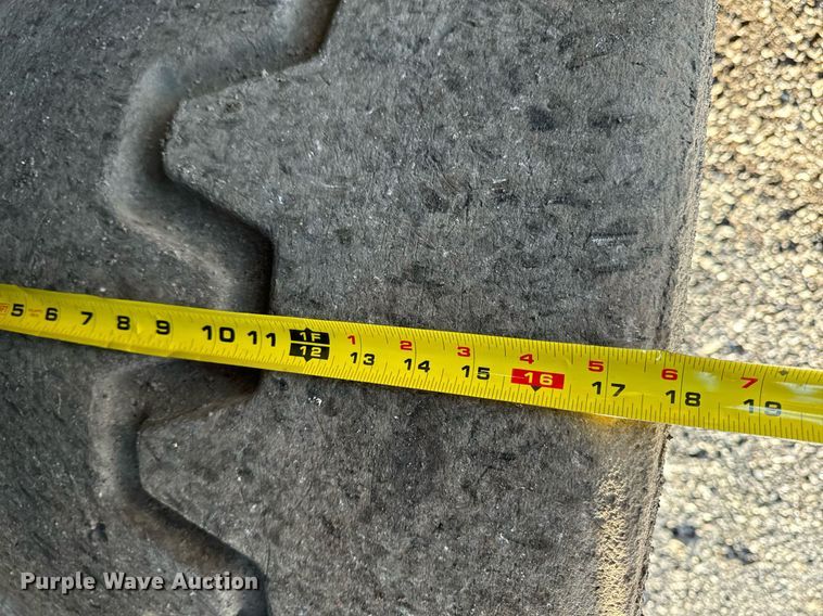 image for item DW2432 2009 Vogele Vision 5200-2 paver