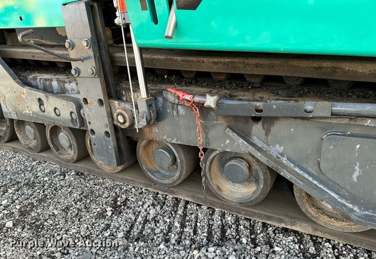 image for item DW2432 2009 Vogele Vision 5200-2 paver