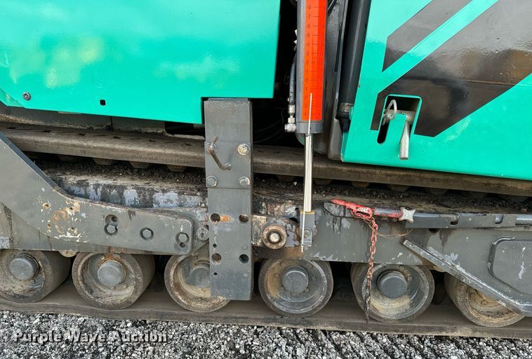 image for item DW2432 2009 Vogele Vision 5200-2 paver