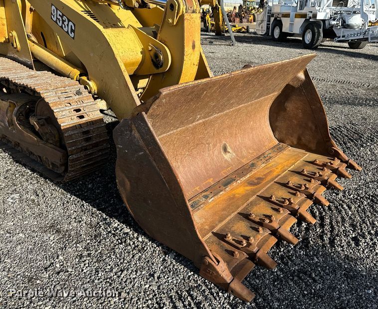 image for item DW2433 1981 Caterpillar 953 track loader