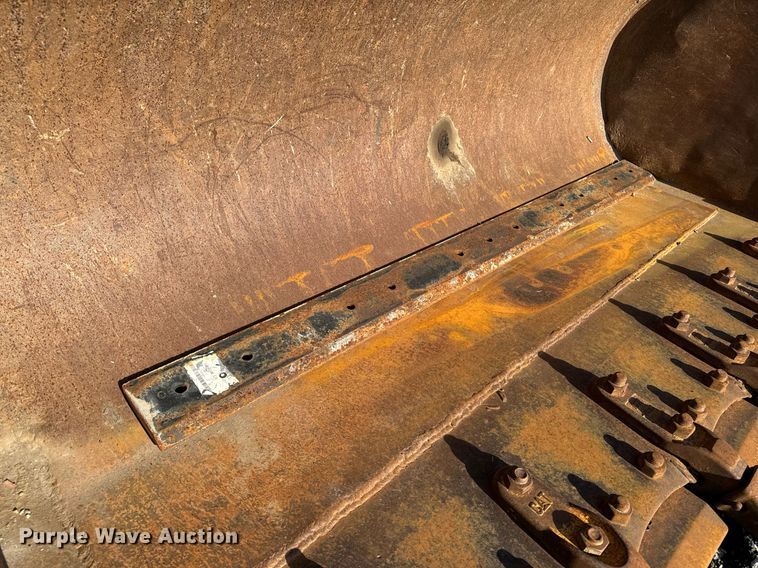 image for item DW2433 1981 Caterpillar 953 track loader