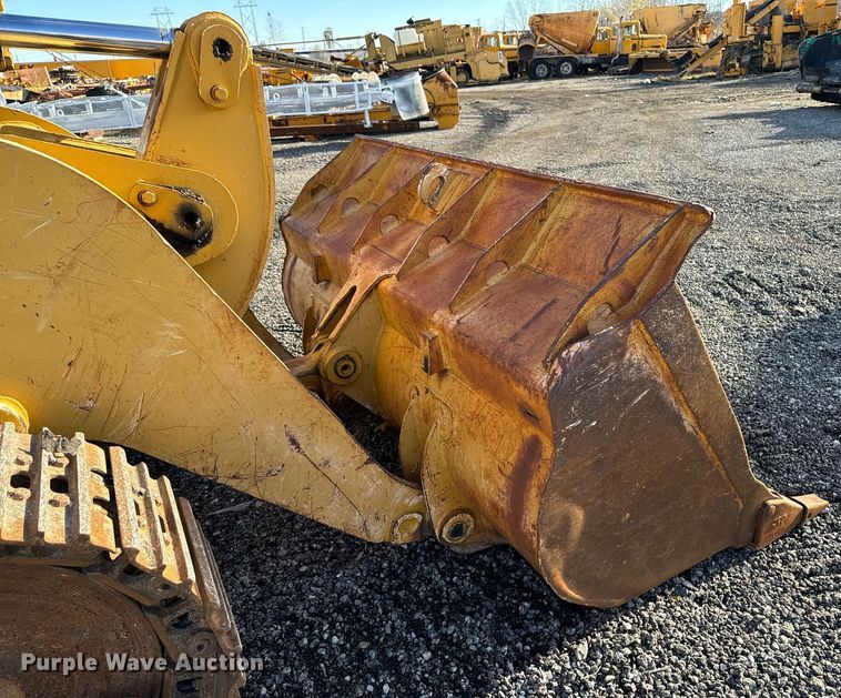 image for item DW2433 1981 Caterpillar 953 track loader