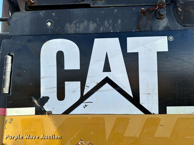 image for item DW2433 1981 Caterpillar 953 track loader