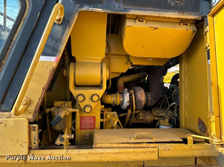 image for item DW2433 1981 Caterpillar 953 track loader