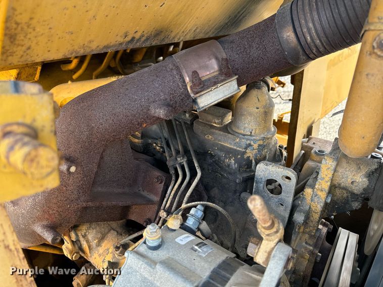 image for item DW2433 1981 Caterpillar 953 track loader