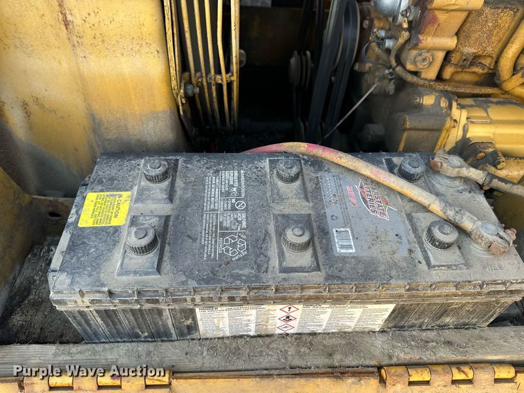 image for item DW2433 1981 Caterpillar 953 track loader