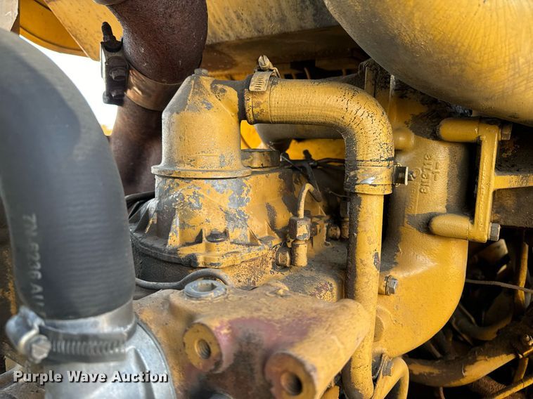 image for item DW2433 1981 Caterpillar 953 track loader