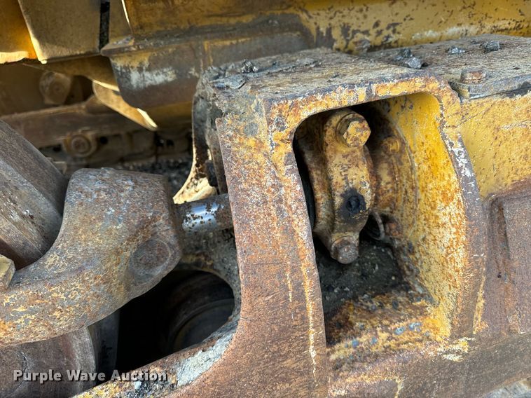 image for item DW2433 1981 Caterpillar 953 track loader