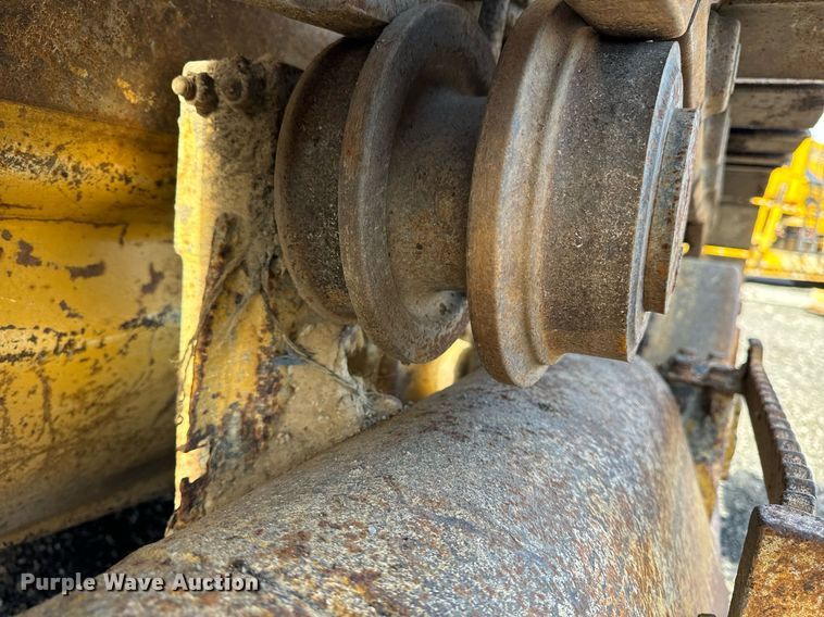 image for item DW2433 1981 Caterpillar 953 track loader