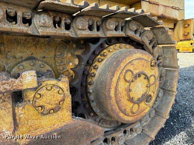 image for item DW2433 1981 Caterpillar 953 track loader