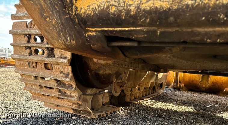 image for item DW2433 1981 Caterpillar 953 track loader