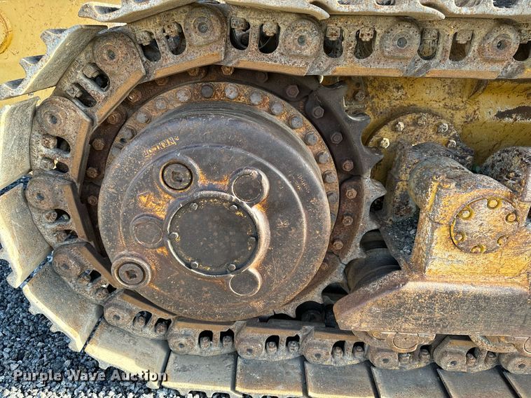 image for item DW2433 1981 Caterpillar 953 track loader