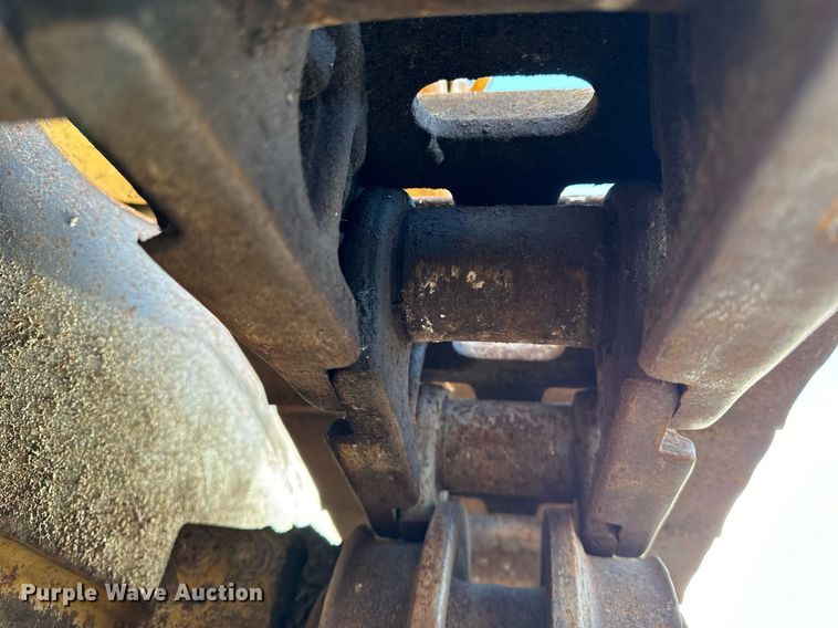 image for item DW2433 1981 Caterpillar 953 track loader