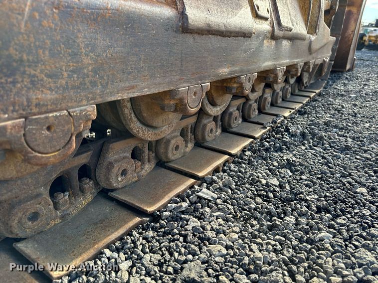 image for item DW2433 1981 Caterpillar 953 track loader