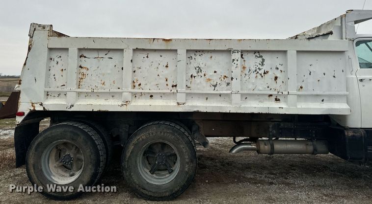 image for item DW2438 1978 GMC Brigadier dump truck