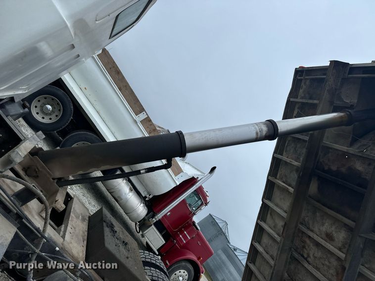 image for item DW2438 1978 GMC Brigadier dump truck