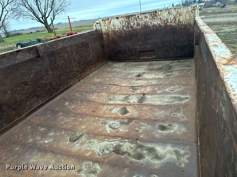 image for item DW2438 1978 GMC Brigadier dump truck