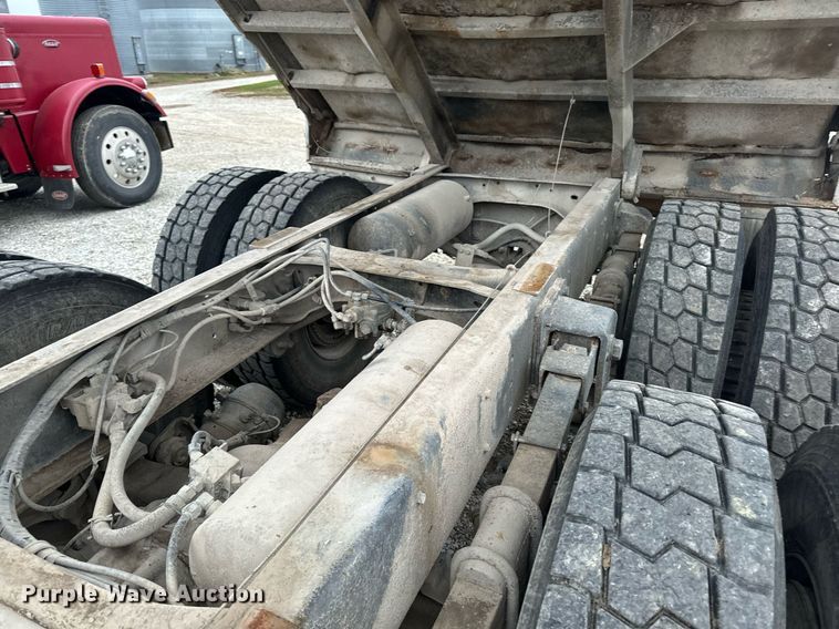 image for item DW2438 1978 GMC Brigadier dump truck