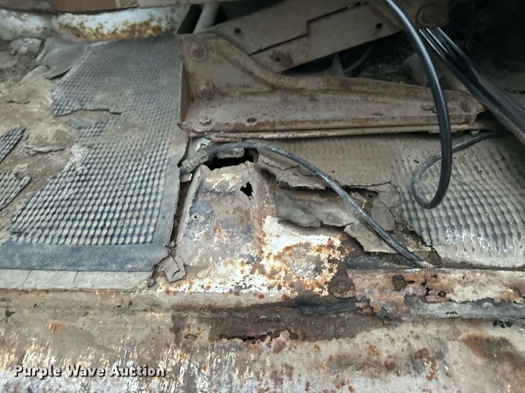 image for item DW2438 1978 GMC Brigadier dump truck