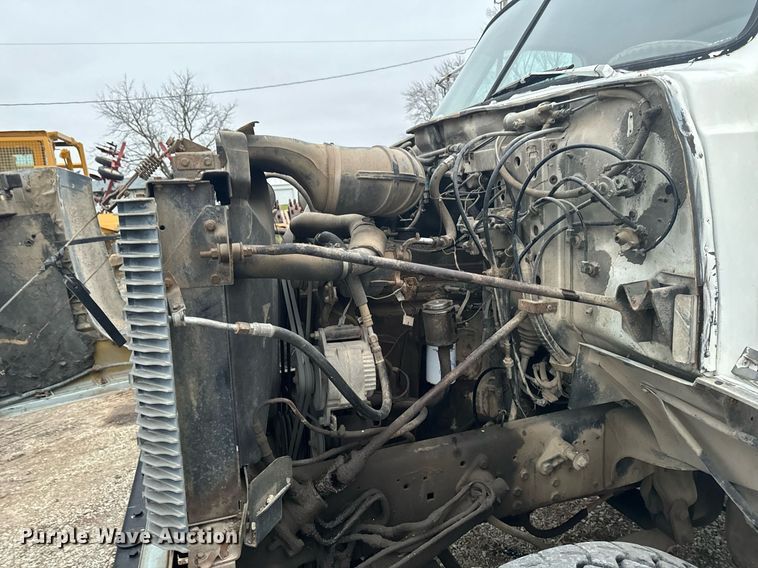 image for item DW2438 1978 GMC Brigadier dump truck