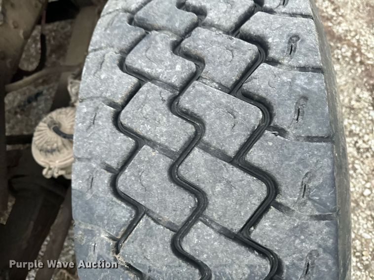 image for item DW2438 1978 GMC Brigadier dump truck