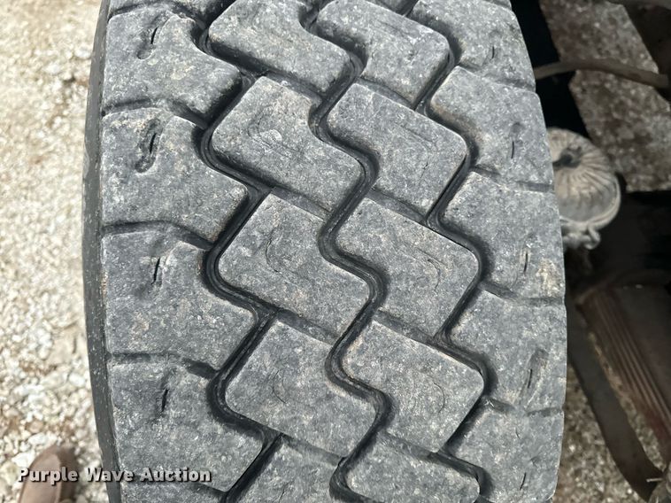 image for item DW2438 1978 GMC Brigadier dump truck