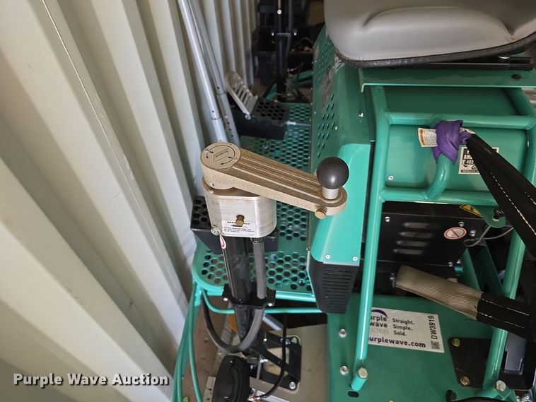 image for item DW3919 2021 MultiQuip HHNG5 power trowel