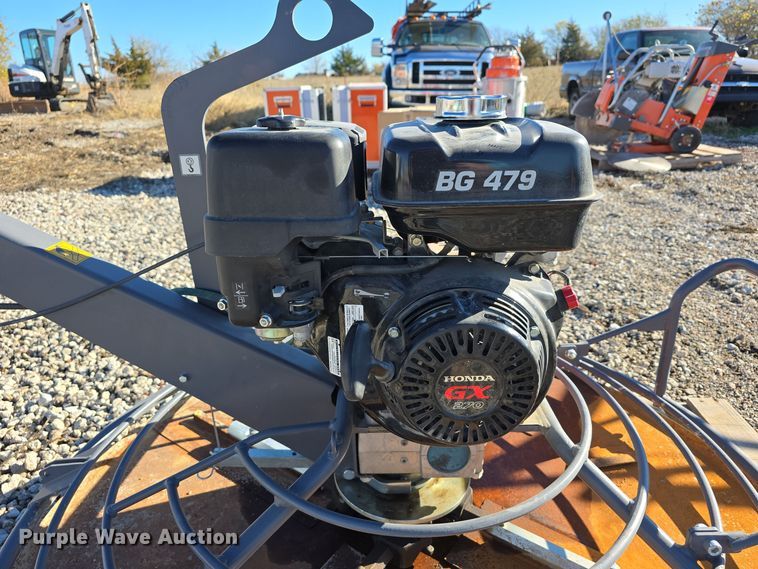 image for item DW3920 2019 Husqvarna BG479F power trowel