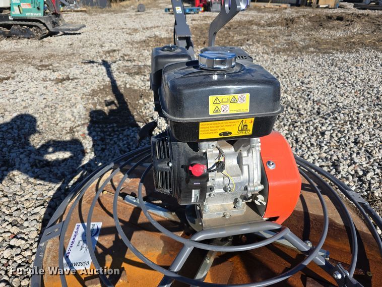 image for item DW3920 2019 Husqvarna BG479F power trowel