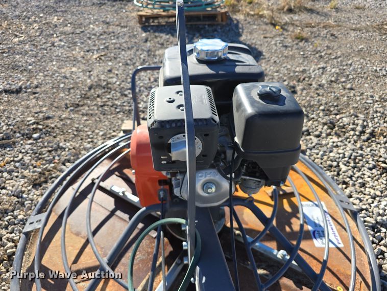 image for item DW3920 2019 Husqvarna BG479F power trowel