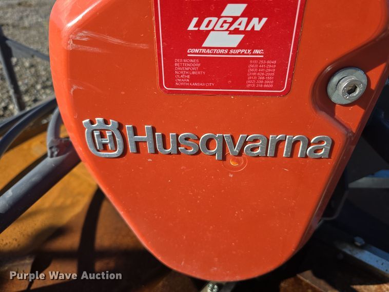 image for item DW3920 2019 Husqvarna BG479F power trowel